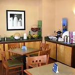 Hampton Inn Cleveland-Downtown 
