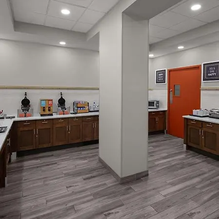 Hampton Inn Cleveland-Downtown 